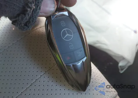 2018 Mercedes-Benz E 300 4Matic from USA, damaged, VIN WDDZF4KB5JA360099